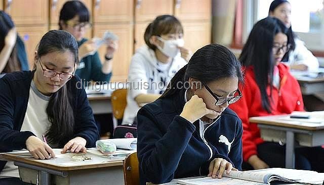 晚生一年，高考能否真的少100万竞争者？